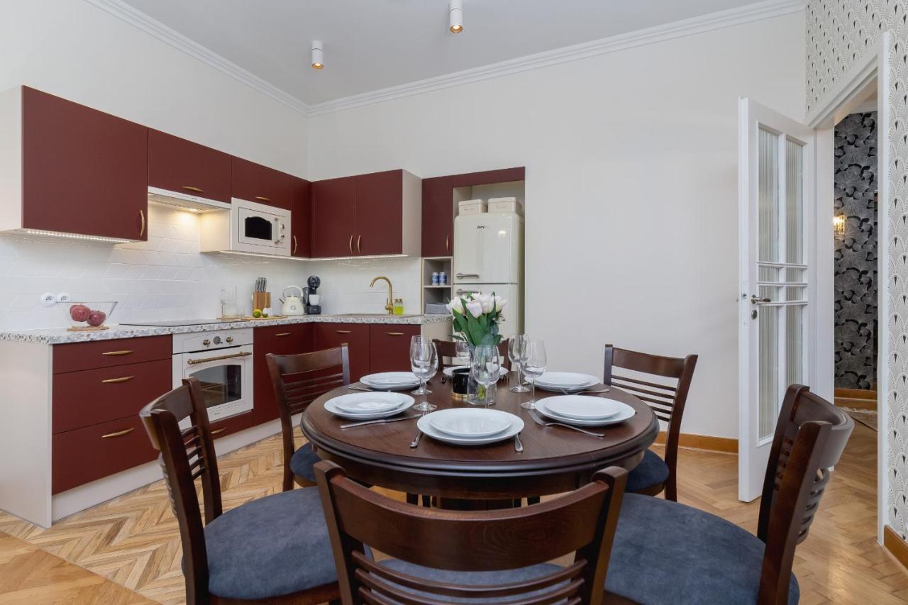 Luxurious & Unique Apartment Mickiewicza Cracow By Renters Prestige Краков Экстерьер фото