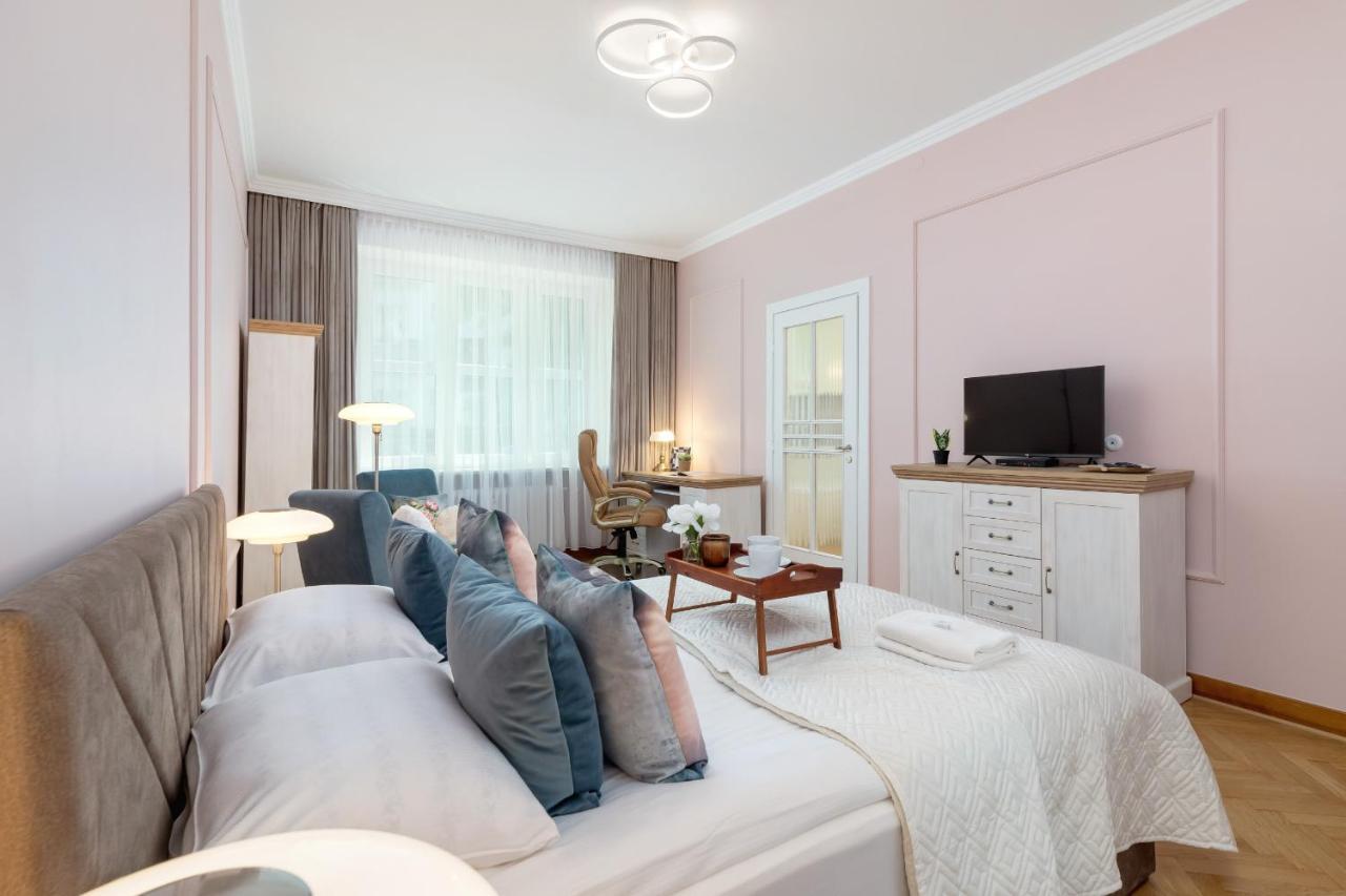 Luxurious & Unique Apartment Mickiewicza Cracow By Renters Prestige Краков Экстерьер фото