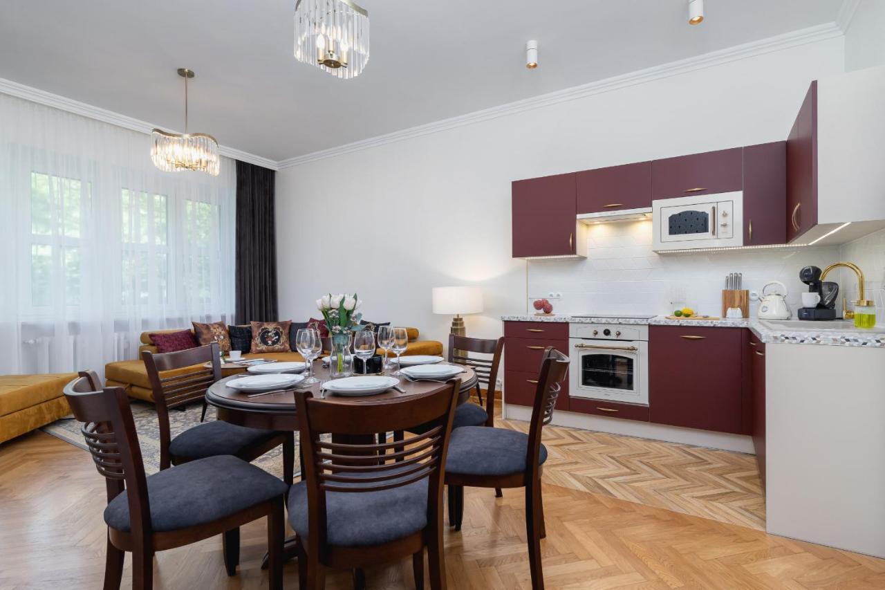 Luxurious & Unique Apartment Mickiewicza Cracow By Renters Prestige Краков Экстерьер фото