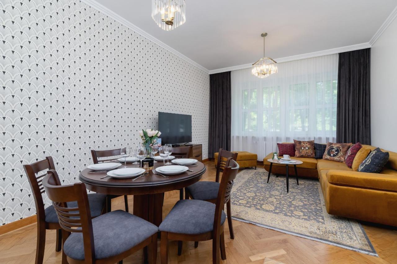 Luxurious & Unique Apartment Mickiewicza Cracow By Renters Prestige Краков Экстерьер фото