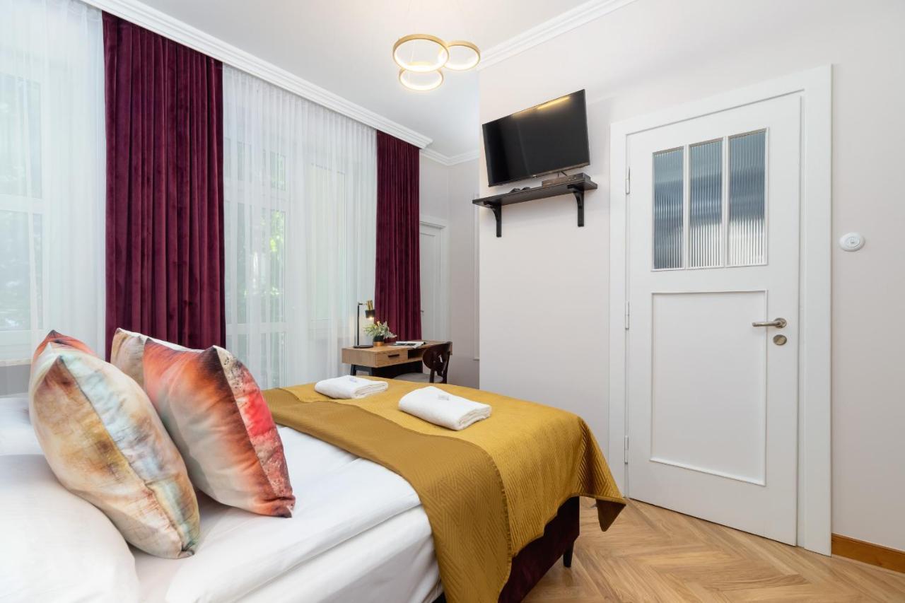 Luxurious & Unique Apartment Mickiewicza Cracow By Renters Prestige Краков Экстерьер фото